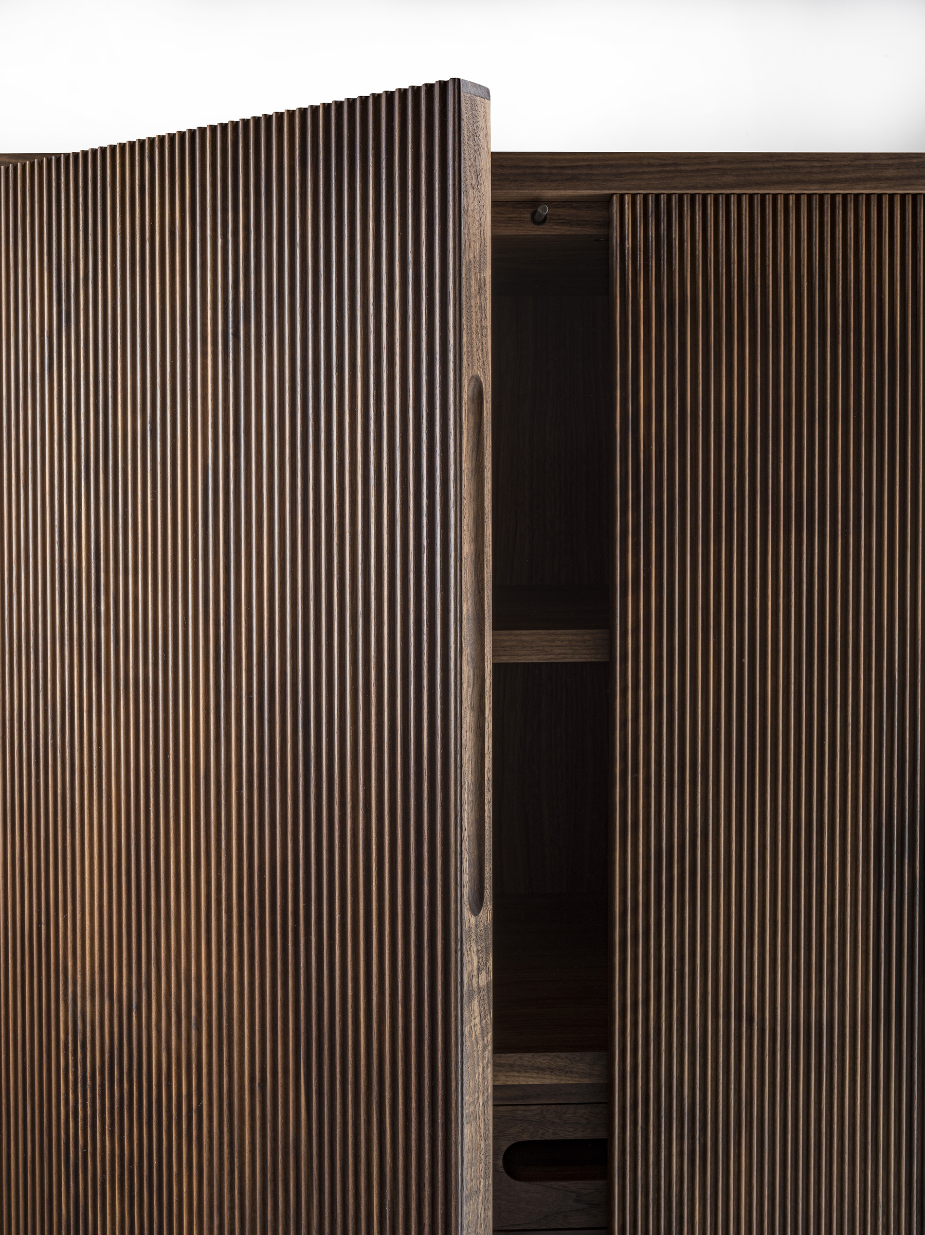REVO HIGH Gallery 4