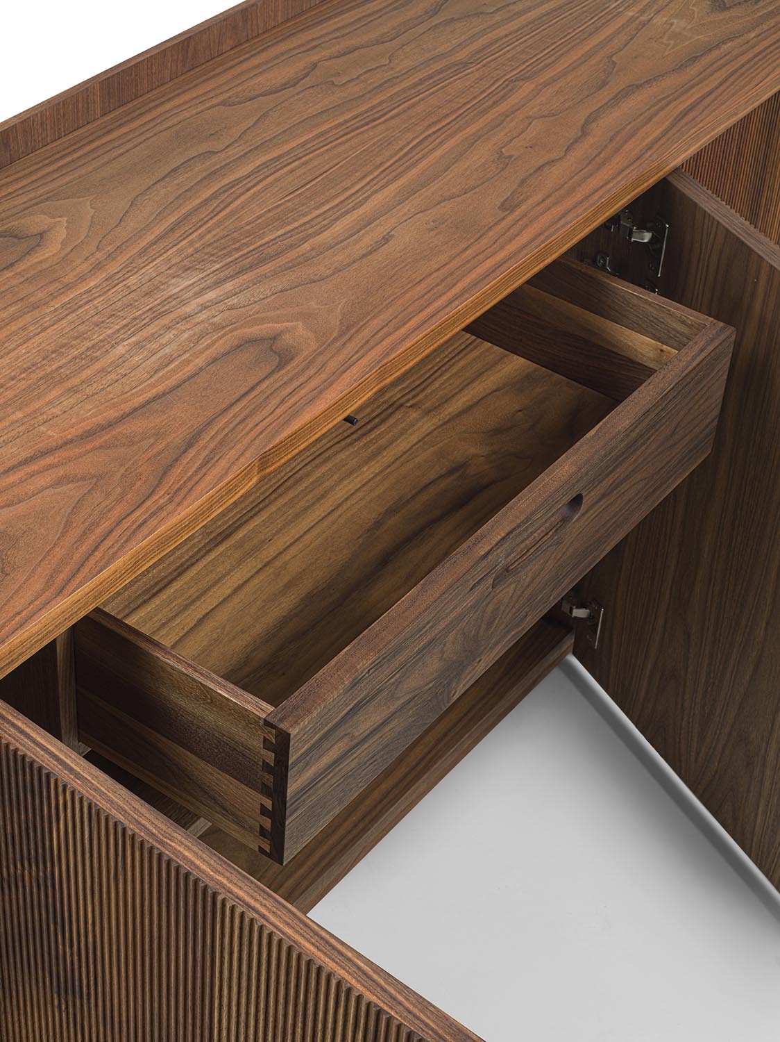 REVO SIDEBOARD Gallery 6