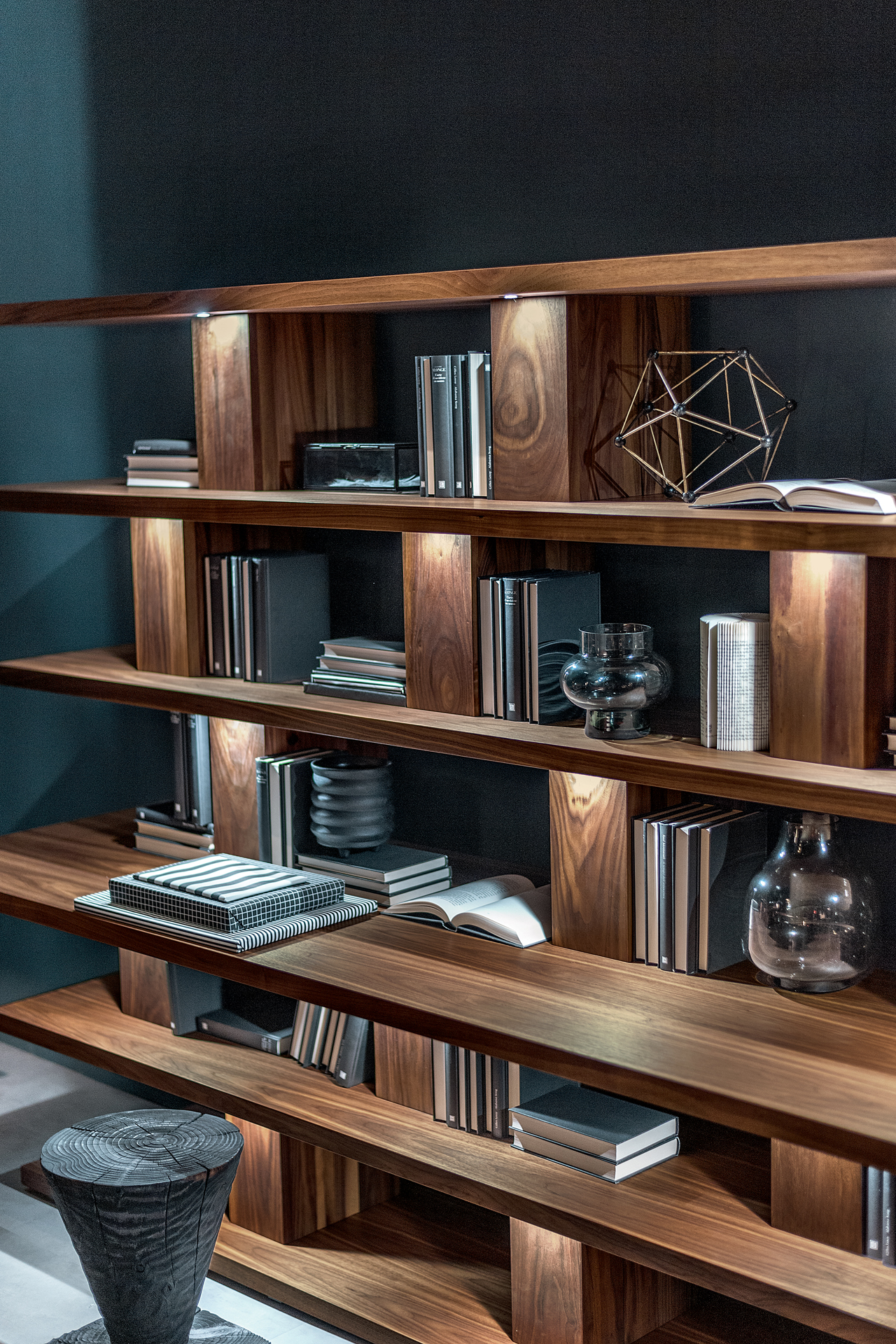 BOOKSHELF Gallery 5