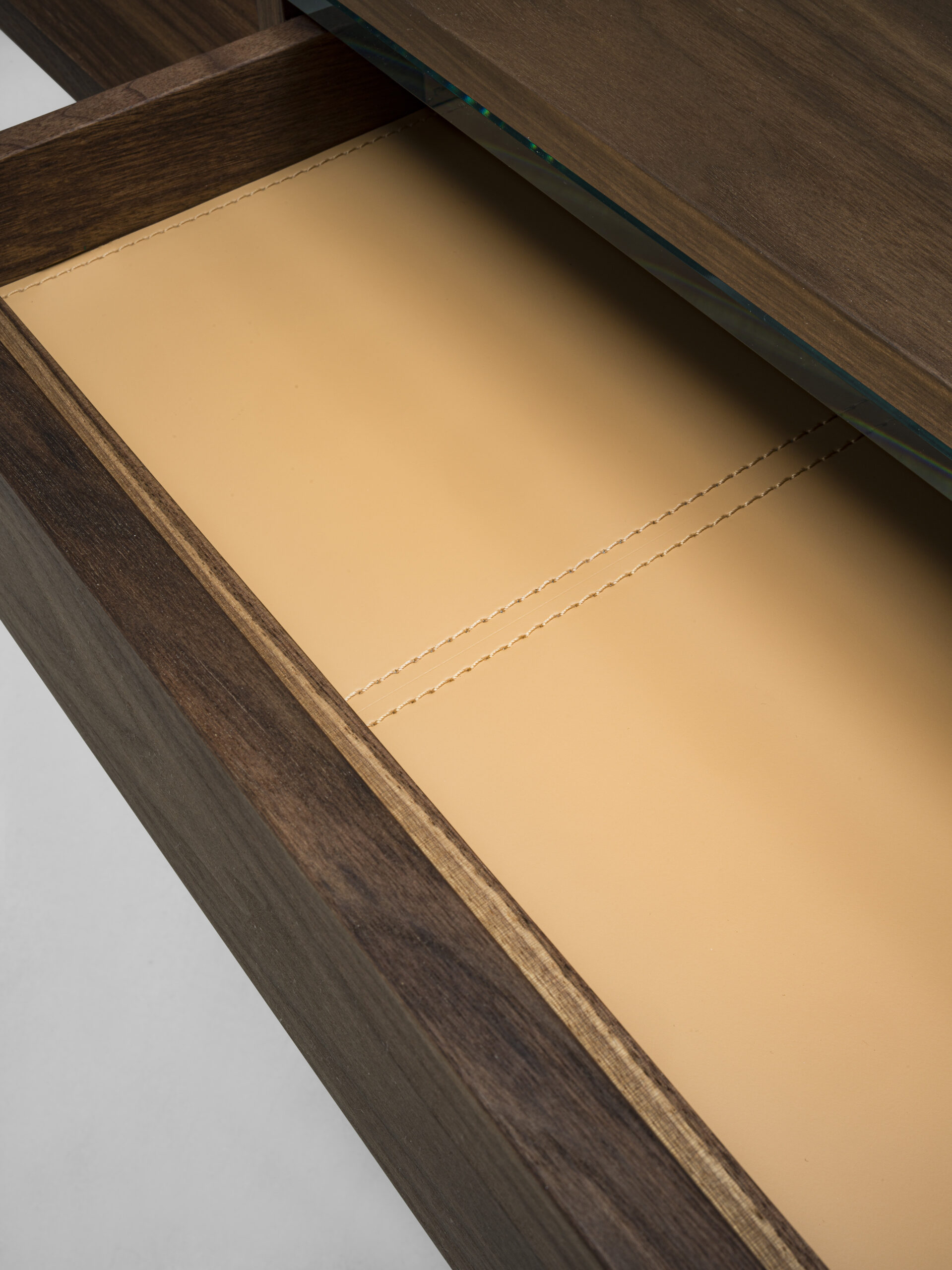 WRITING DESK Gallery 4
